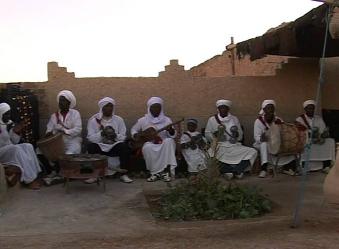 Merzouga : Gnaouas Music & culture
