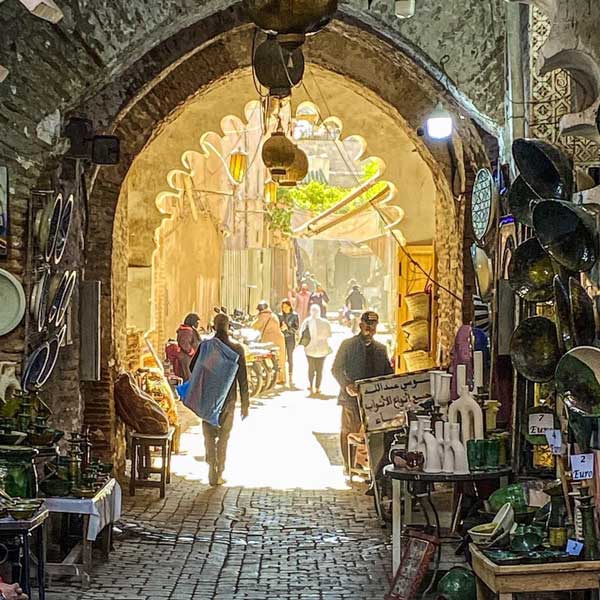 12-les-souks-de-marrakech Raison 12 : Les souks de Marrakech